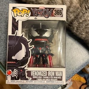 Funko pop venomous Iron Man